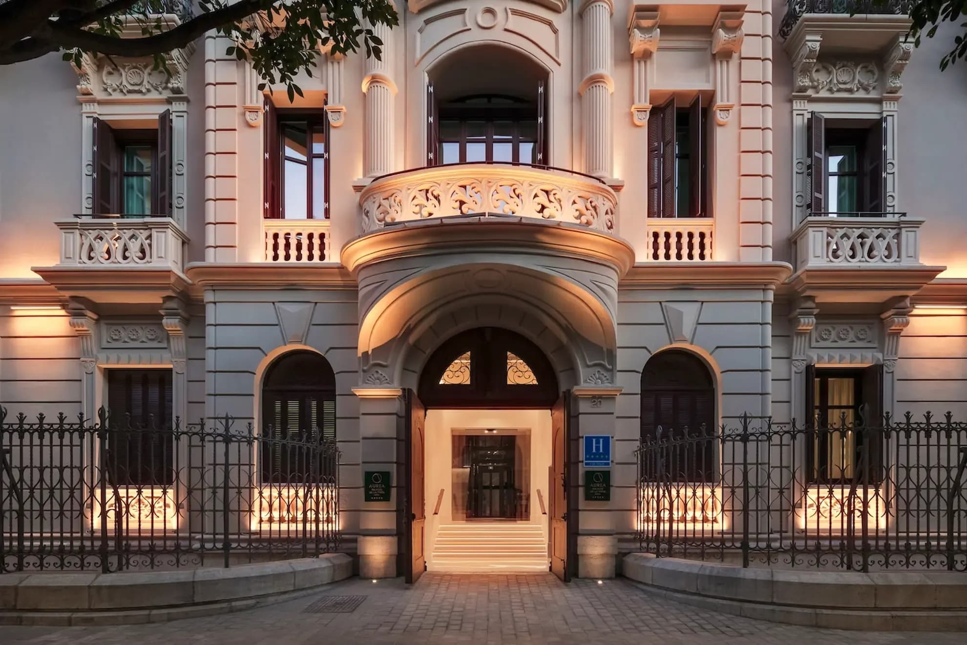 Palacio de la Tinta: joya neomudéjar del ensanche oriental