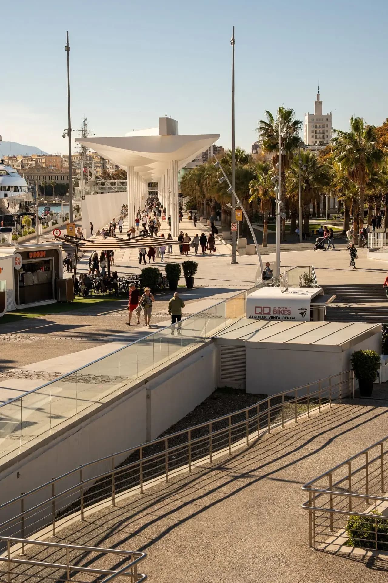 Palmeral de las Sorpresas y Muelle Uno