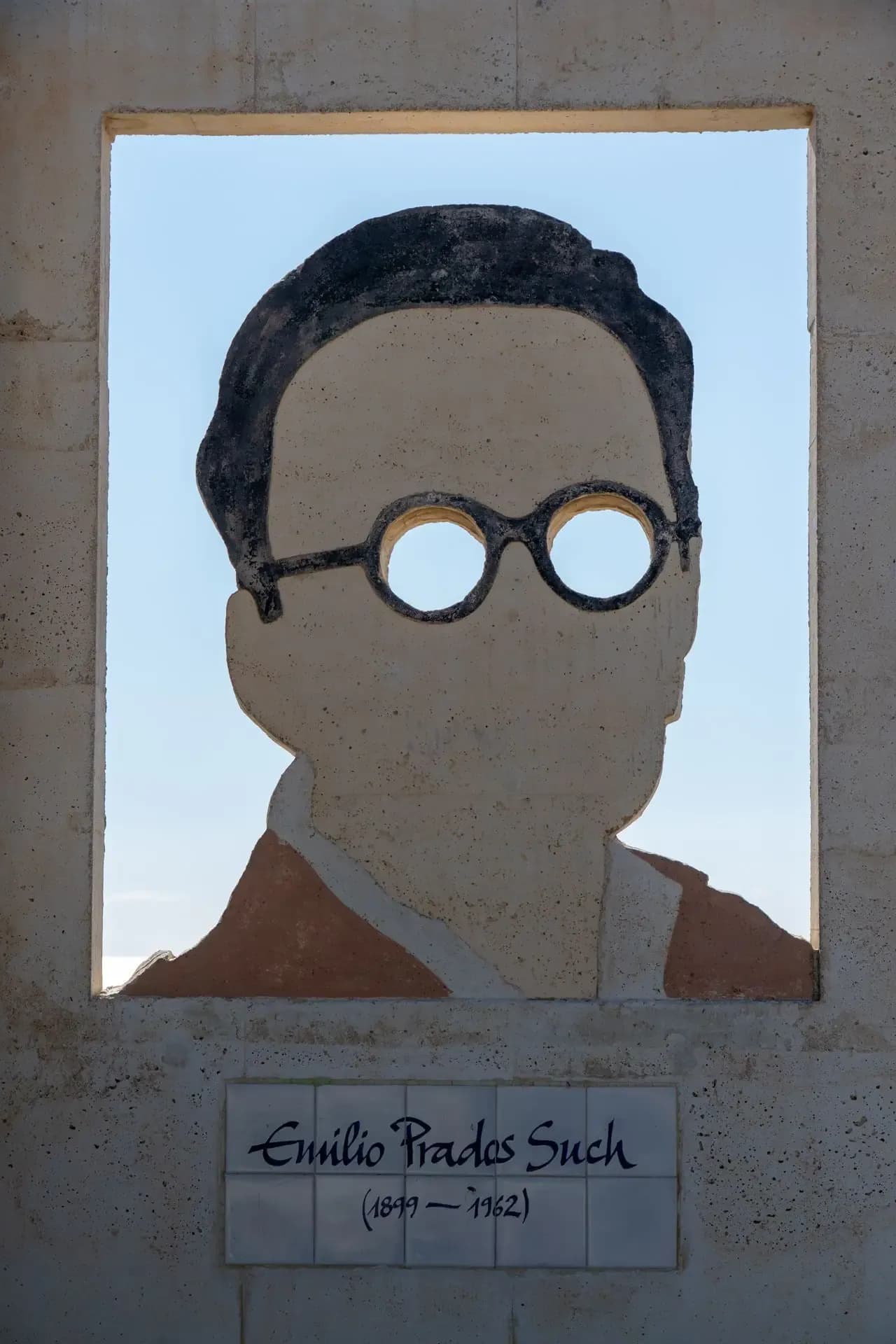 Monumento a Emilio Prados