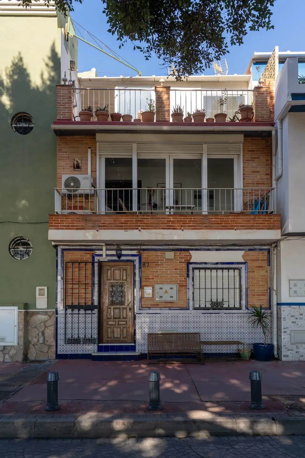 Calle Banda del Mar: Arquitectura Marinera