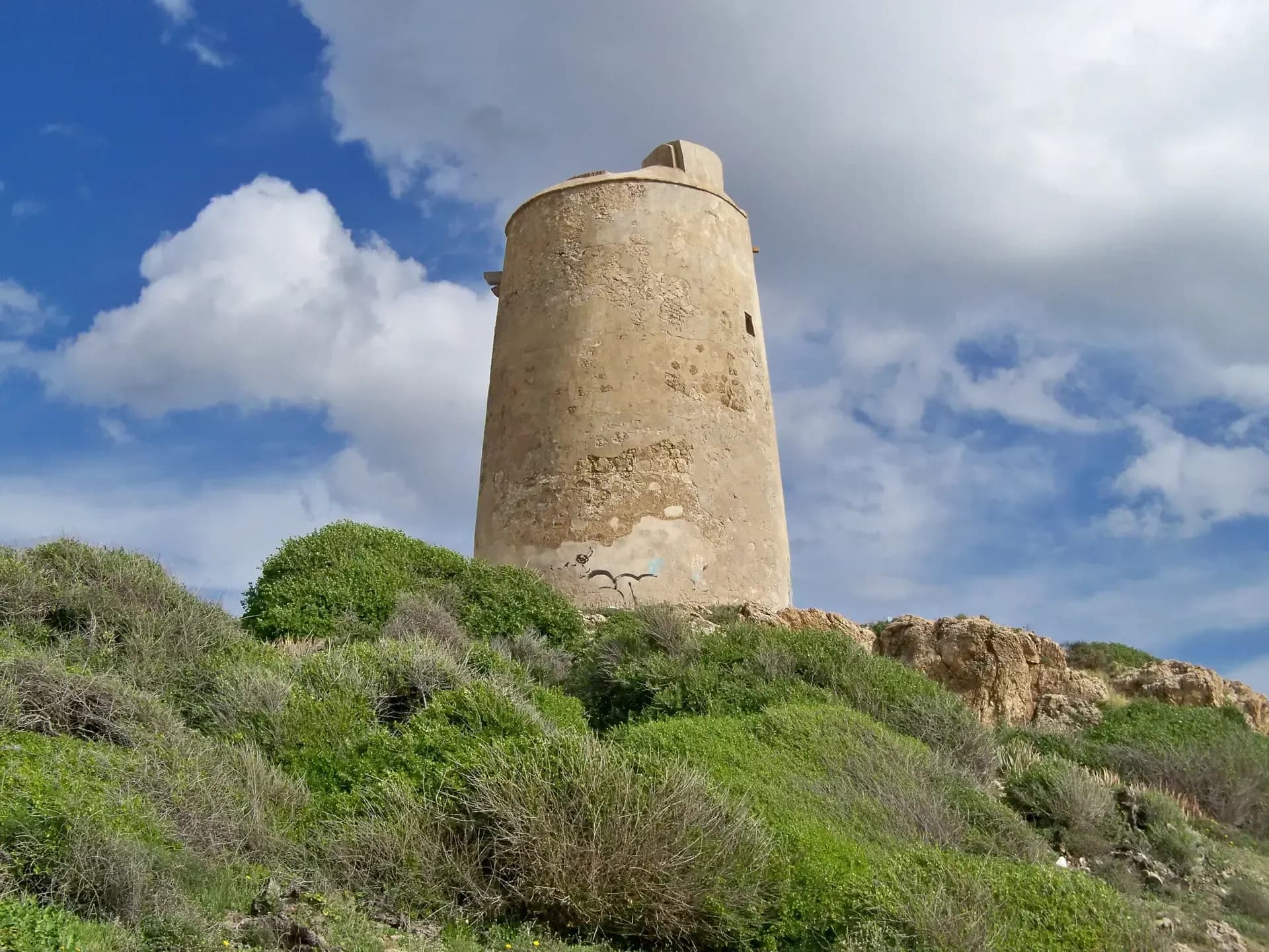 Torre de Las Palomas: el faro histórico de Pedregalejo
