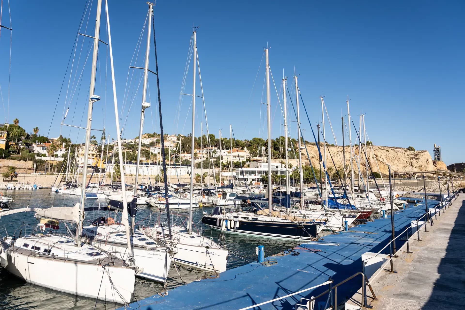 Puerto Deportivo El Candado